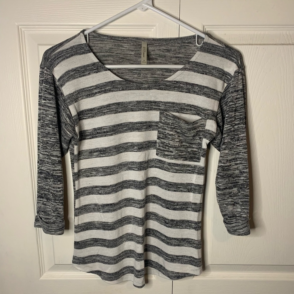 Dna Couture 3/4 sleeve, small.